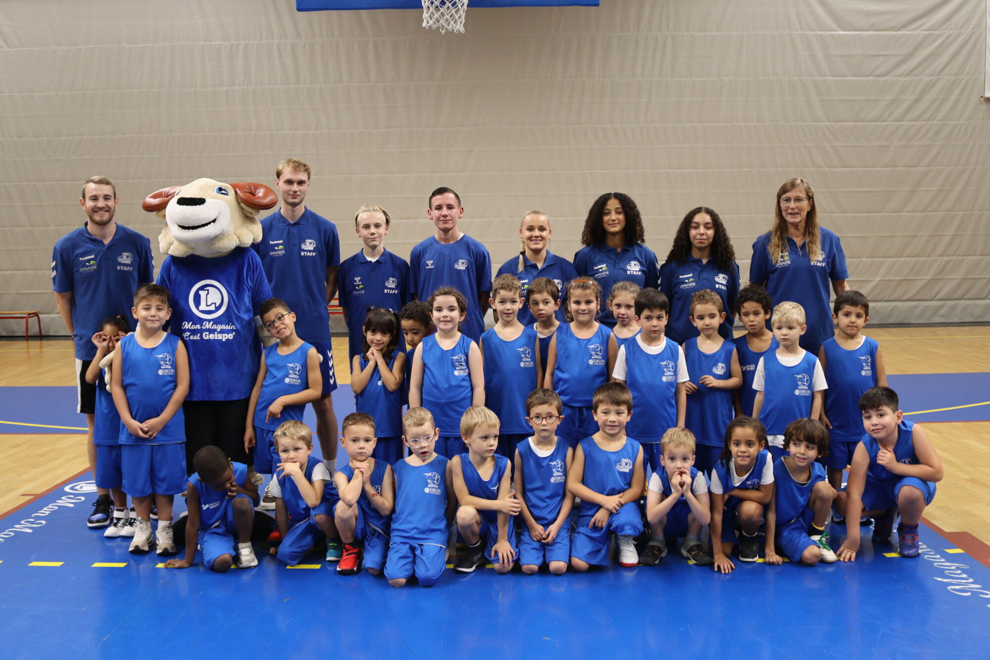 Les &eacute;quipes juniors du CJS Geispolsheim en Alsace&nbsp; Bischwiller